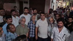 पूर्व विधानसभा अध्यक्ष डॉ सीपी जोशी पहुंचे नाथद्वारा,निकाय चुनाव में कांग्रेस के घोषित प्रत्याशियों से किया संवाद